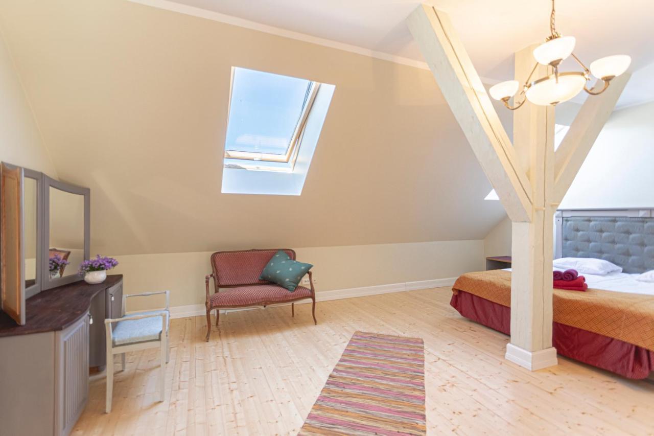 Guesthouse Kadrina Mois 외부 사진