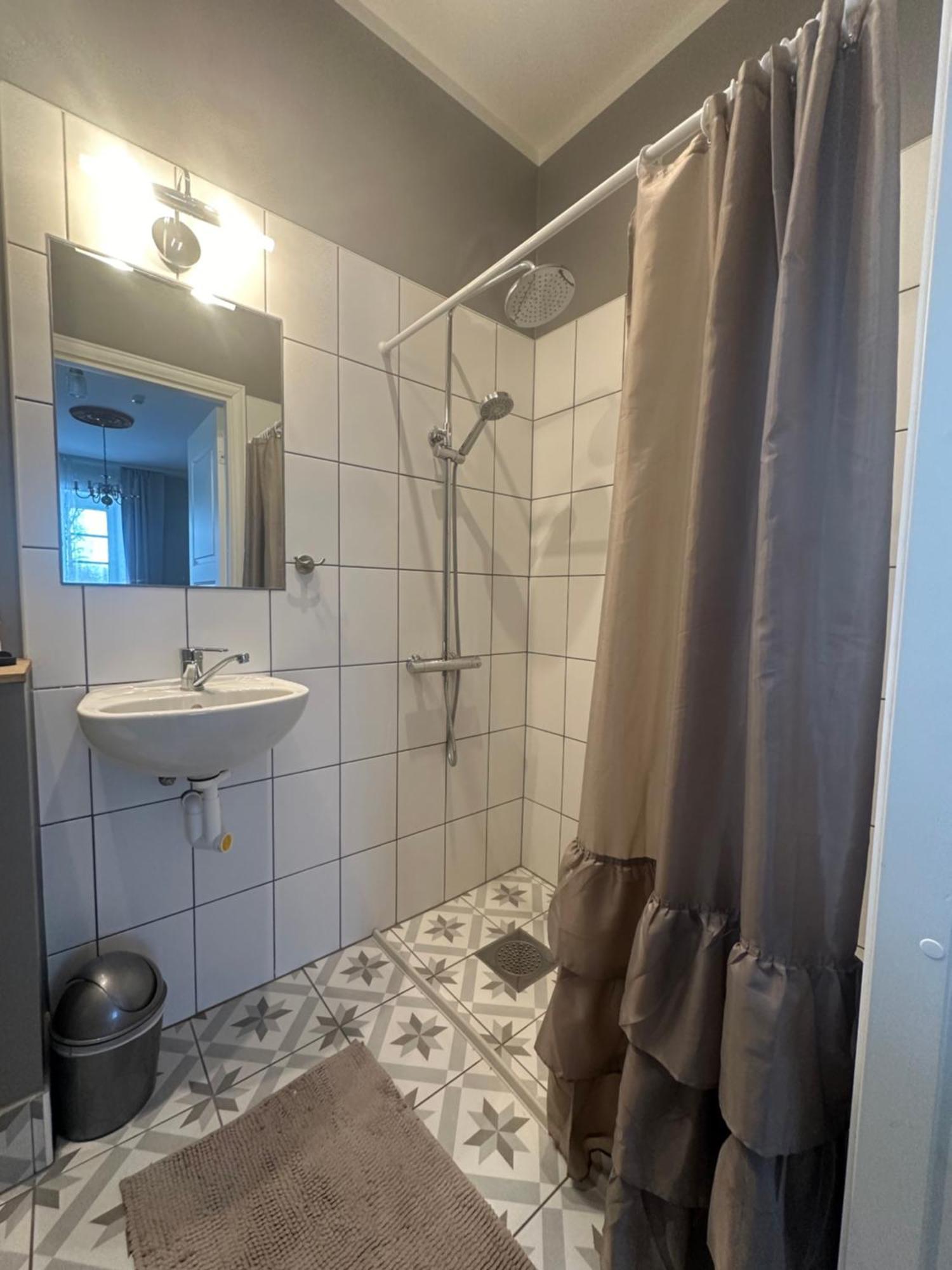 Guesthouse Kadrina Mois 외부 사진