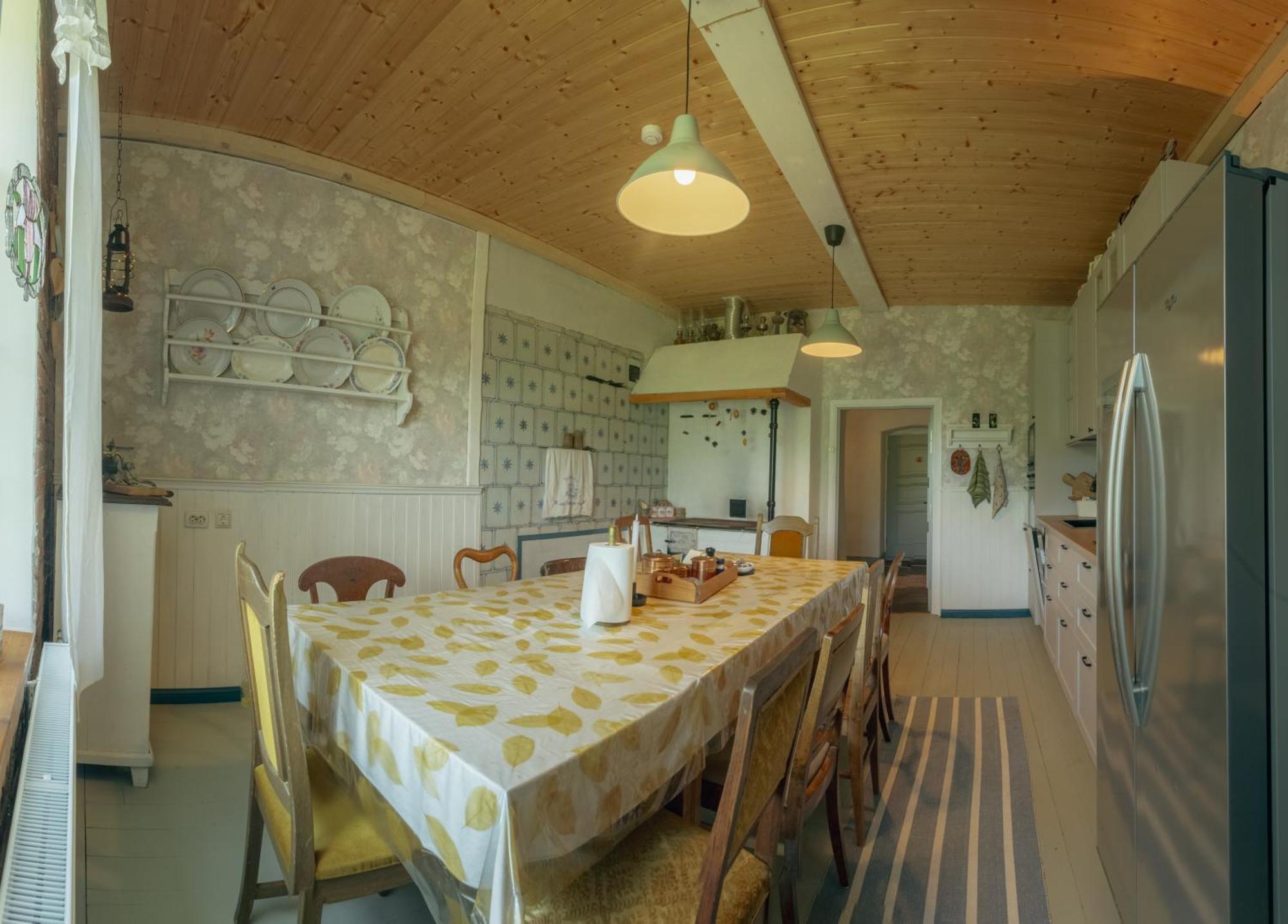 Guesthouse Kadrina Mois 외부 사진