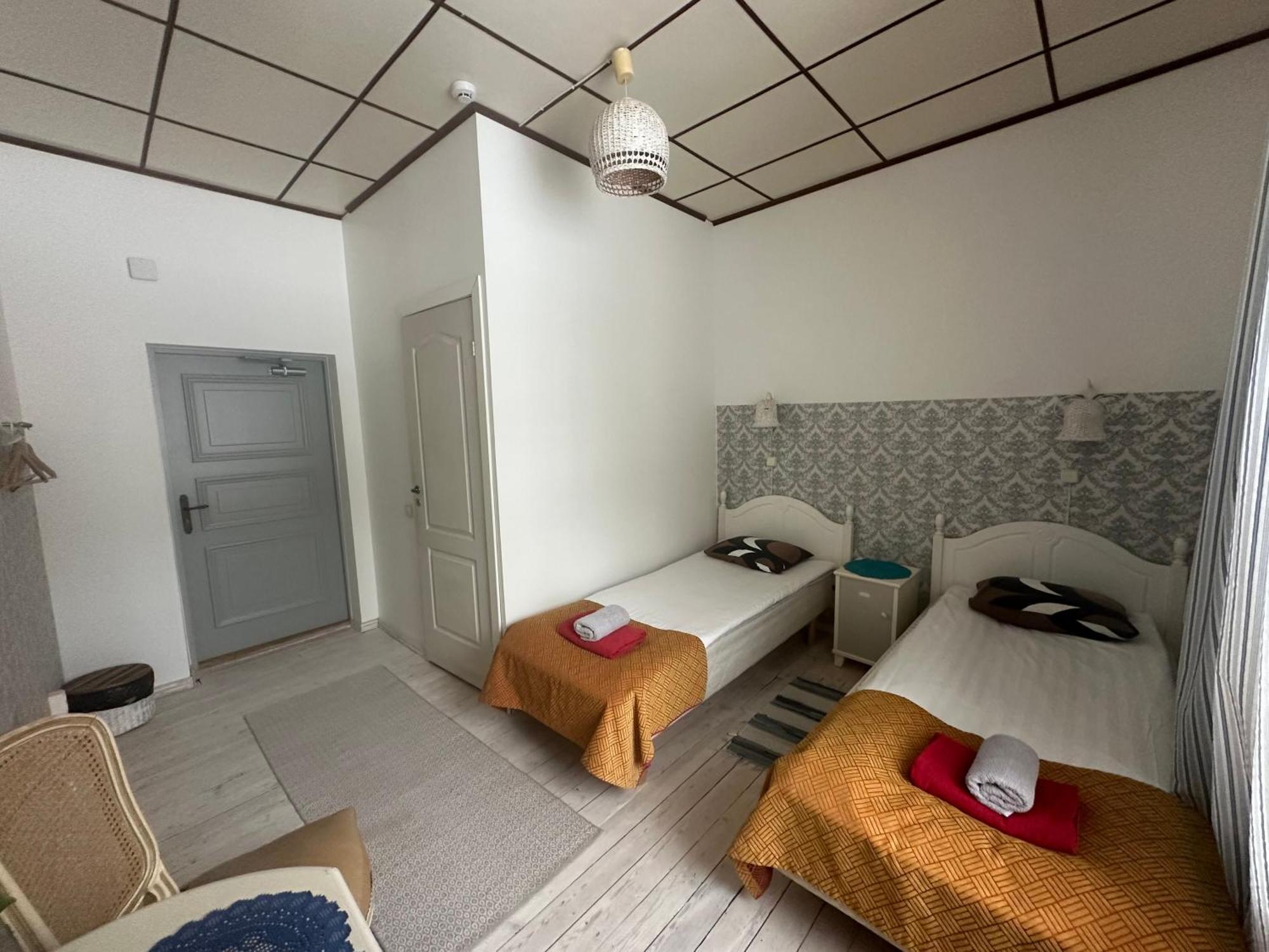 Guesthouse Kadrina Mois 외부 사진